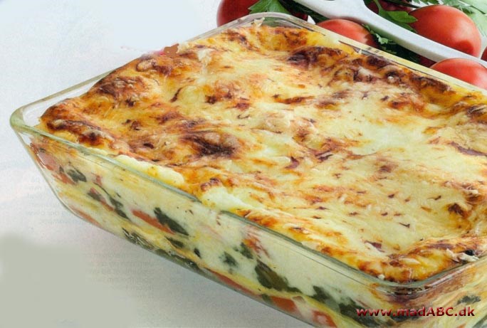 Spinat og tomatlasagne