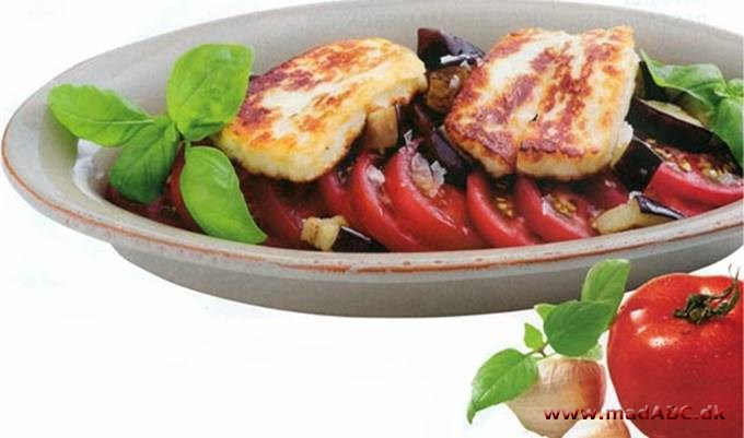 Tomatsalat med halloumi og auberginer