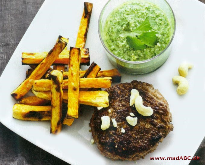 Hakkebøf med sweet potato fritter og cashewpesto