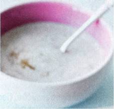 Citrusfrugtsalat med kanel-yoghurt
