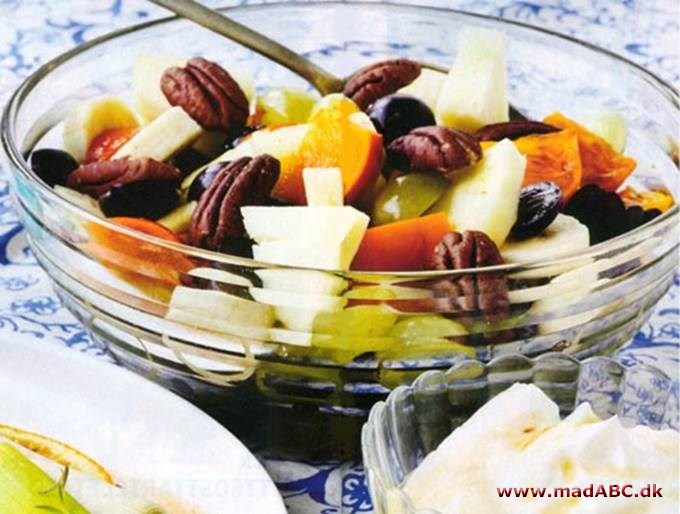 Frugtsalat Med Skyr Og Honning