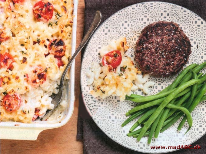 Hakkebøf med makaroni og ost