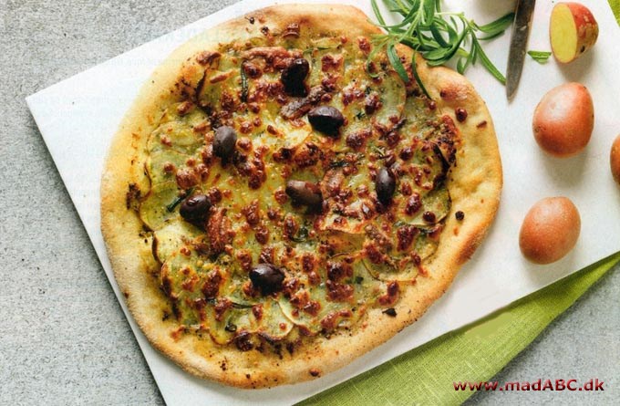 Pizza med kartofler og oliven