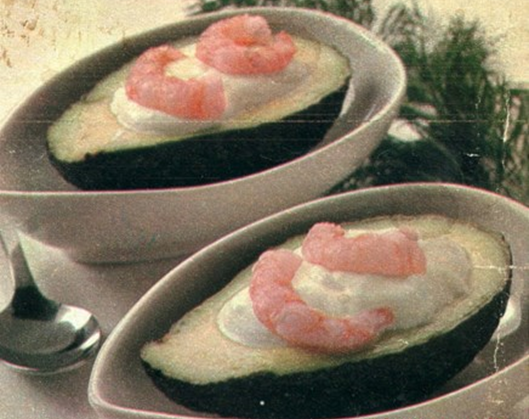 Avocado med rejer eller kaviar