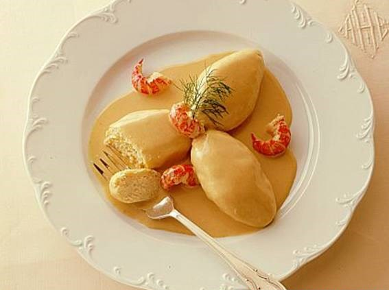 Quenelles med sauce Nantua