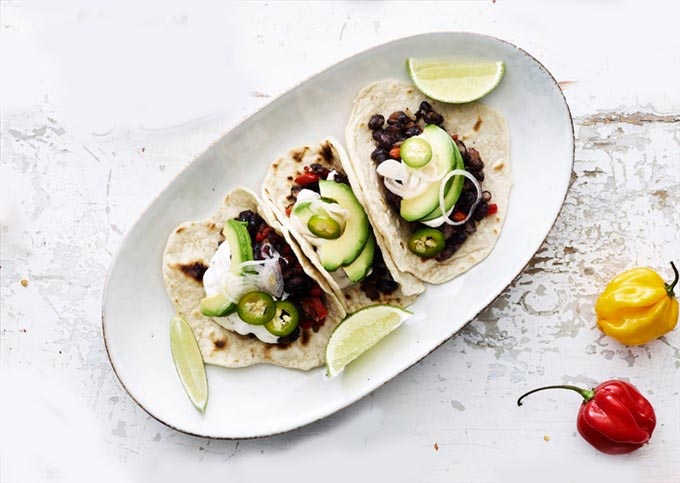 Bløde tacos med bønnefyld