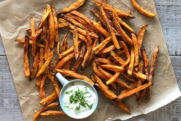 Sød kartoffel chips i airfryer