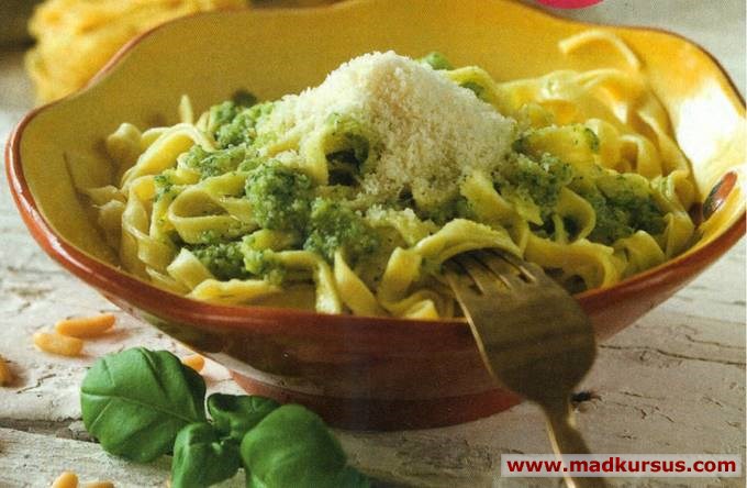 Pasta med pesto