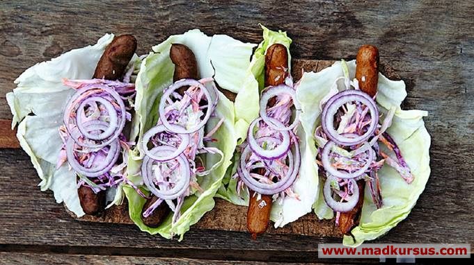 Hotdog med coleslaw