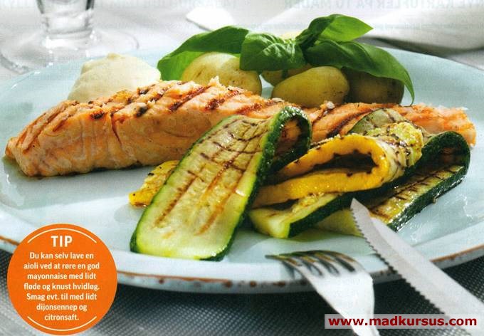 Laks med grillet squash