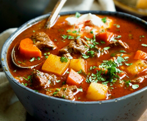 Ungarsk gullaschsuppe