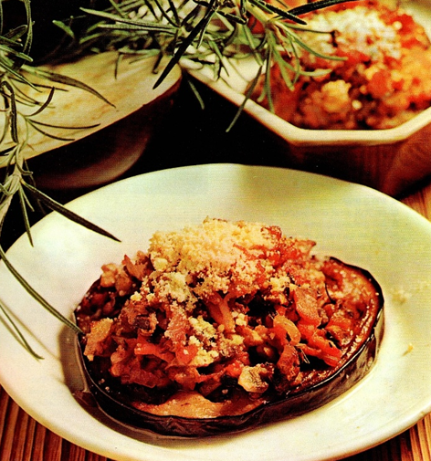 Aubergineskiver farserede