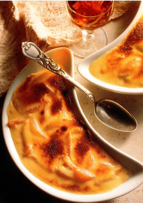 Abrikoser under zabaione dække
