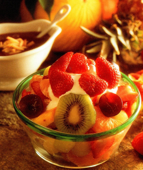 Frugtsalat med chokoladesovs