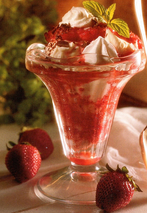 Sommerlig marengsdessert - Hofdessert
