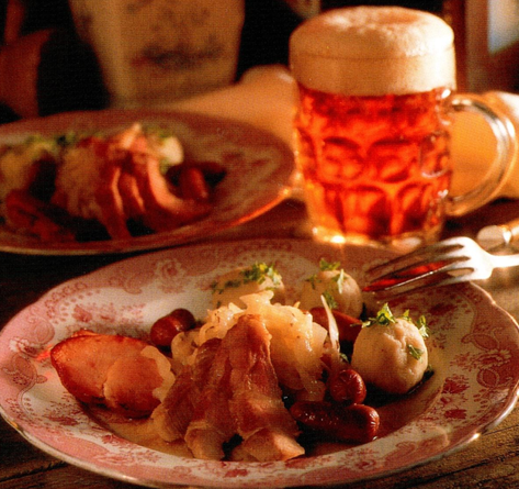 Bondens festmåltid med knödel