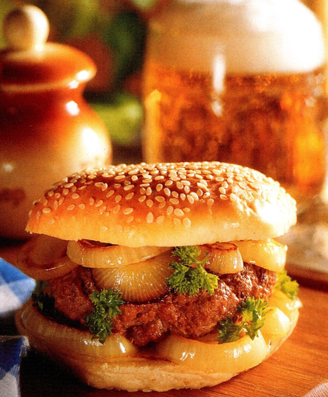 Bøffer med sennep i hamburgerboller