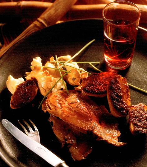 Svinekam med karrykartofler