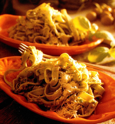Tagliatelle con Salsa di Oliva