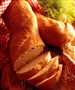 Brød med hytteost og grønt