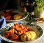 Pølsegullasch med polenta